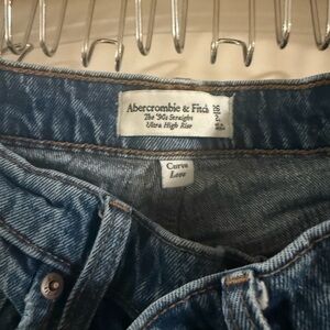 Abercrombie & Fitch 90s Straight Ultra High Rise Blue Jeans
